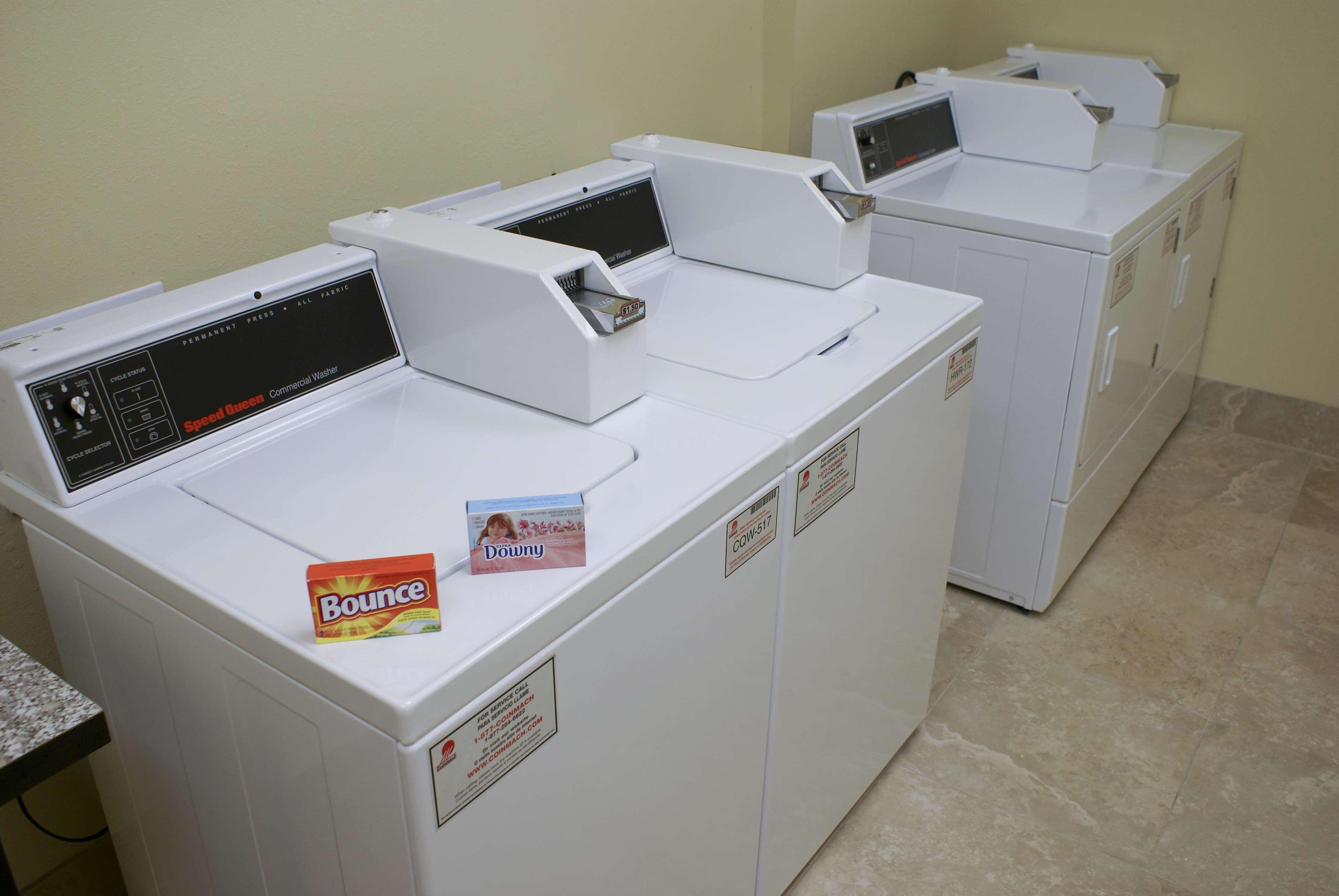 Hampton Inn Orange Facilități foto